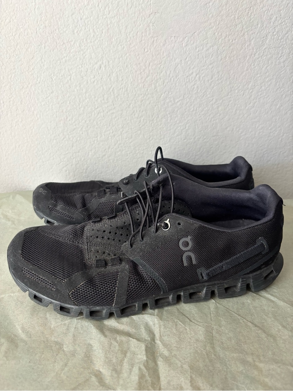 On Running W9 Black Athletic Running Shoes